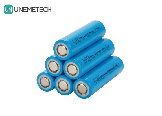2500mAh 3.7V मैक्स 6A निरंतर चार्ज सिलेंडरिक लिथियम आयन बैटरी 18650 INR18650-25P