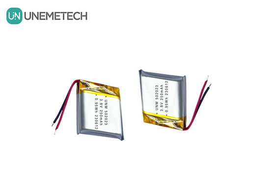 3.8V 250mAh 502023 ट्रैकर लोकेटर के लिए उच्च वोल्टेज लिथियम पॉलिमर बैटरी