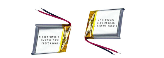 3.8V 250mAh 502023 ट्रैकर लोकेटर के लिए उच्च वोल्टेज लिथियम पॉलिमर बैटरी