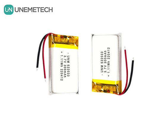 3.7V 300mAh 522033 स्मार्ट घड़ियों के लिए लचीली कस्टम लिथियम आयन पॉलिमर बैटरी