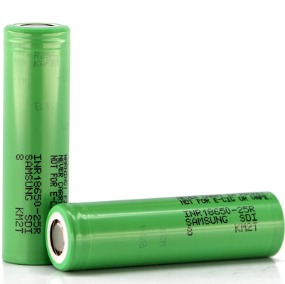 सैमसंग 25R 18650 2500mAh 20A बैटरी 3.6V सिलेंडरिक लिथियम आयन सेल INR18650-25R